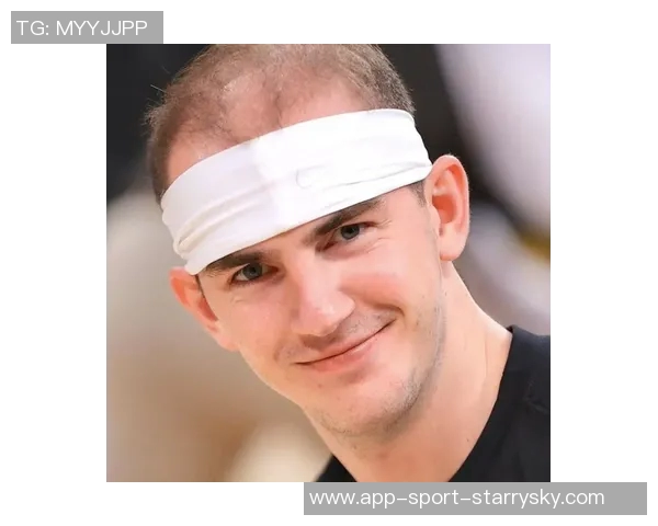 詹姆斯称赞卡鲁索：每支球队都需一位懂得成功与逆境的平稳者